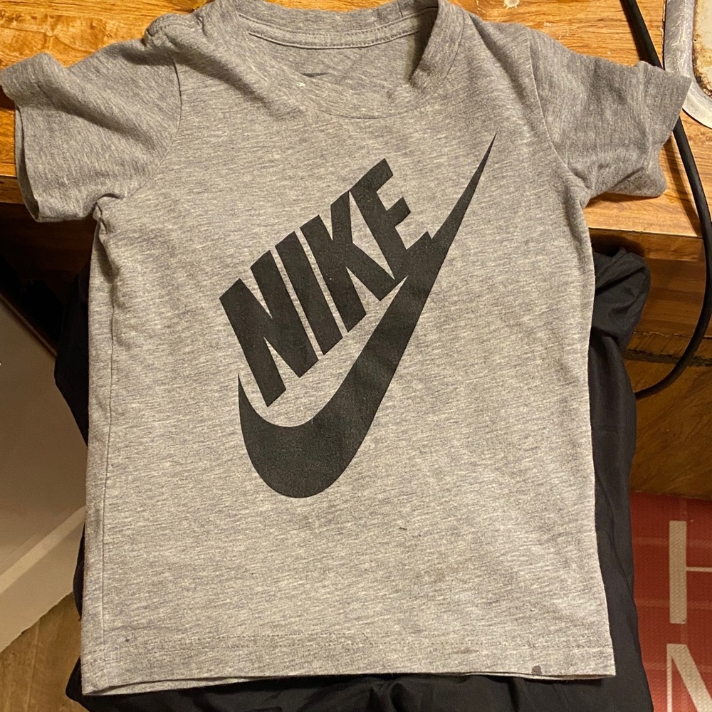 Nike Kids Heather Gray Tee